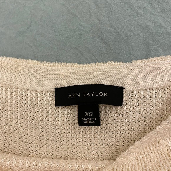 Ann Taylor thin sweater/top - Picture 2 of 2